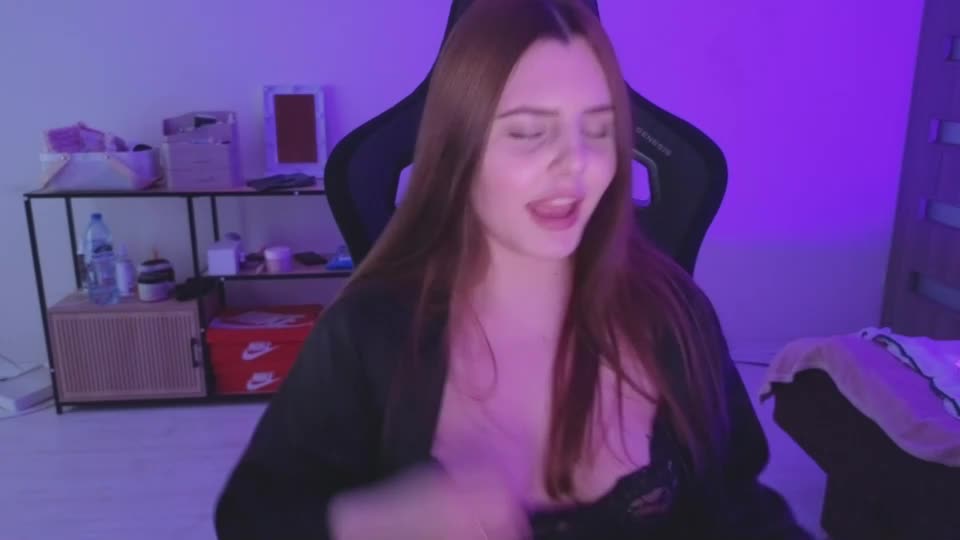 lia_lil Adult Chat September 6, 2026