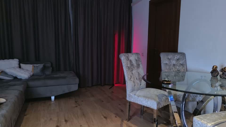 evanew_ Adult Chat September 6, 2026