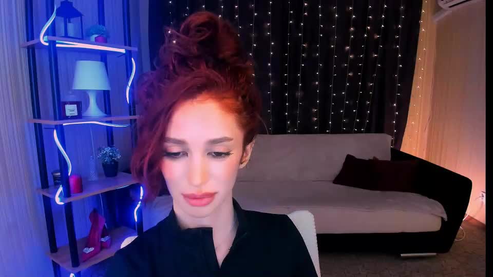 christinaconteeree Adult Chat September 6, 2026