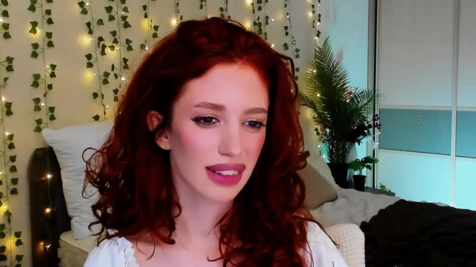 christinaconteeree Adult Chat September 6, 2026