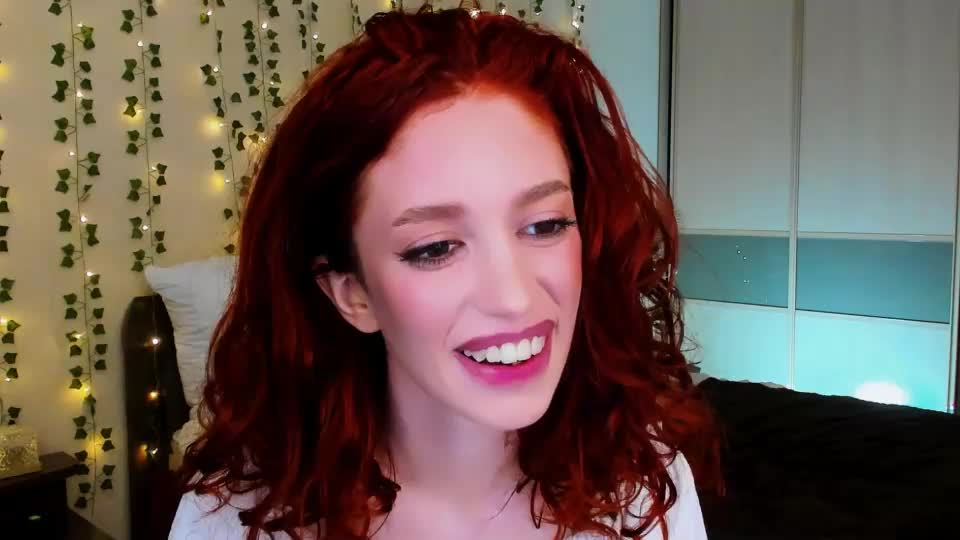 christinaconteeree Adult Chat September 6, 2026