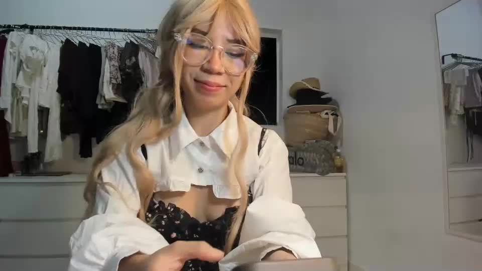 mon_belle Adult Chat September 7, 2026