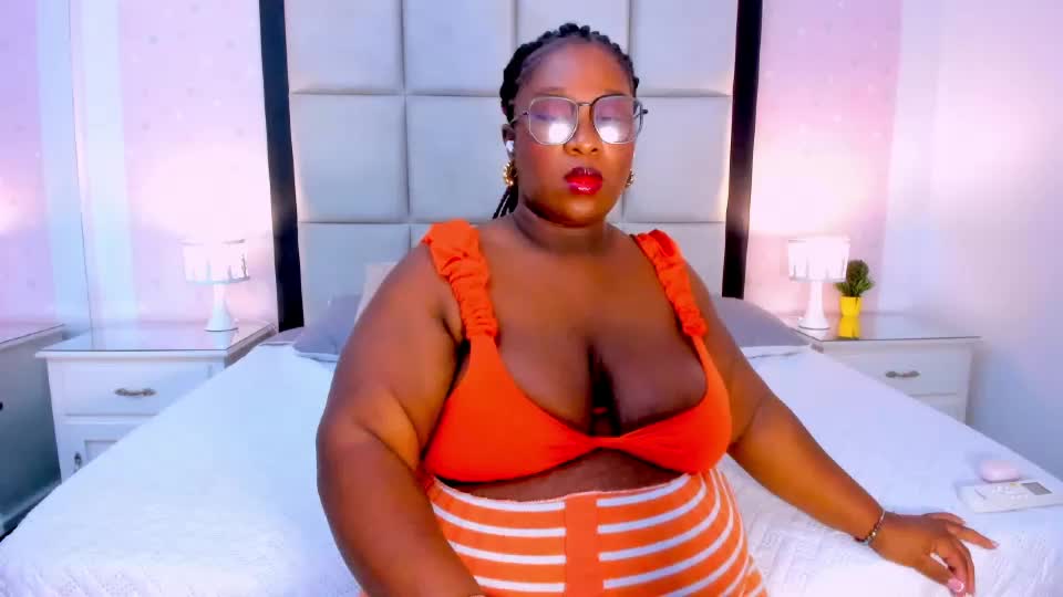 treisyvixen Adult Chat September 7, 2026