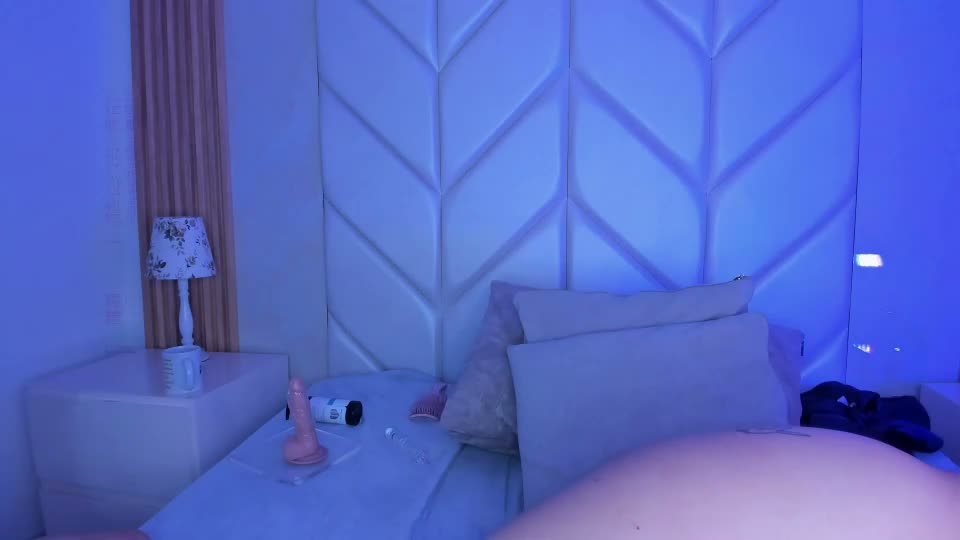 naomiwhitee Adult Chat September 7, 2026