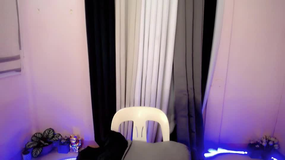 bella_ngo Adult Chat September 7, 2026