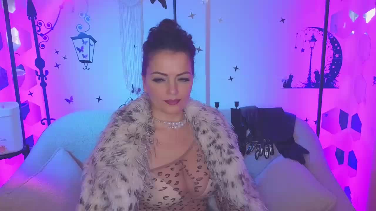 SelenaBlooms Adult Chat September 7, 2026