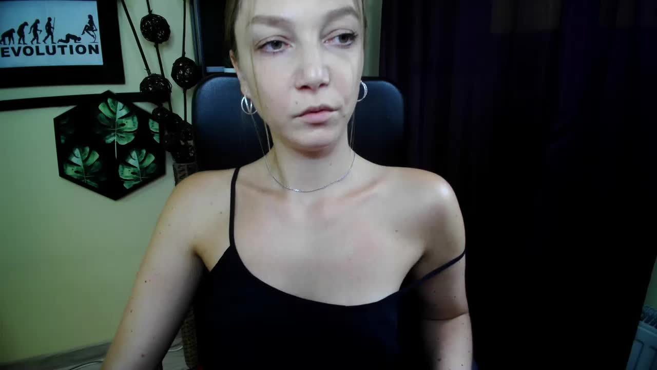 EmillyExtasy Adult Chat September 7, 2026