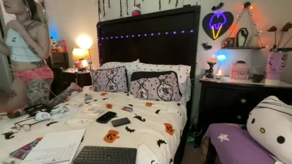 gothbaby305 Adult Chat September 7, 2026