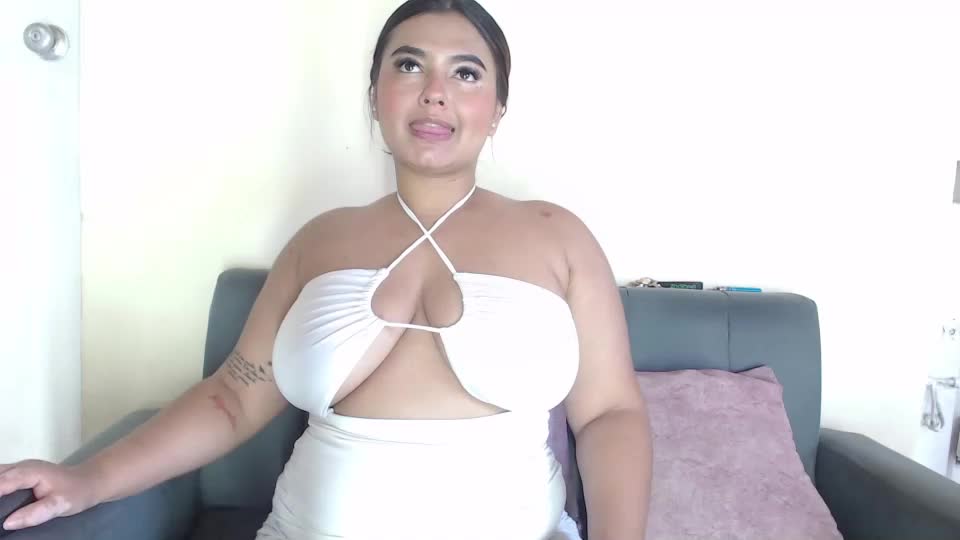 julieeta_castillo Adult Chat September 7, 2026