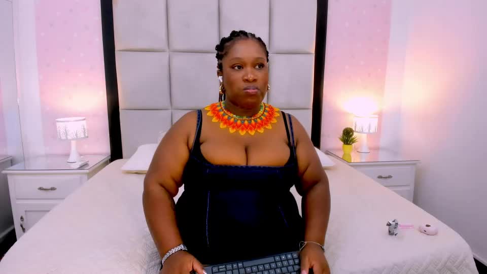 treisyvixen Adult Chat September 8, 2026