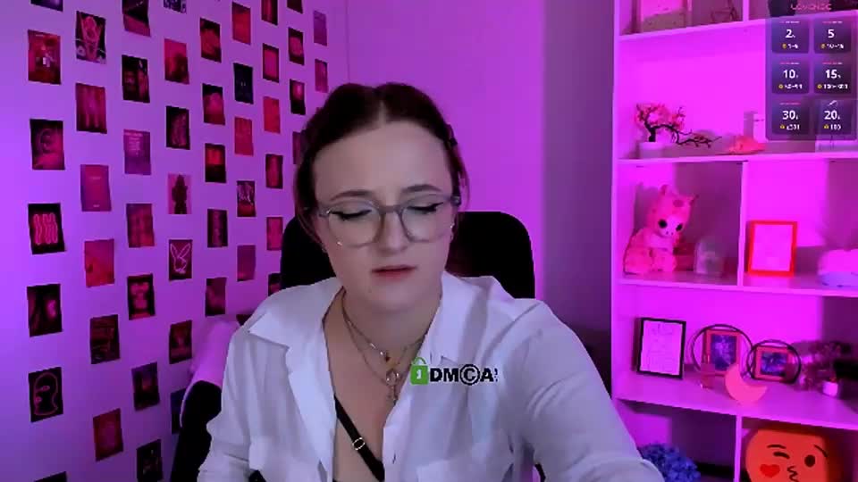 luna_berryy Adult Chat September 8, 2026
