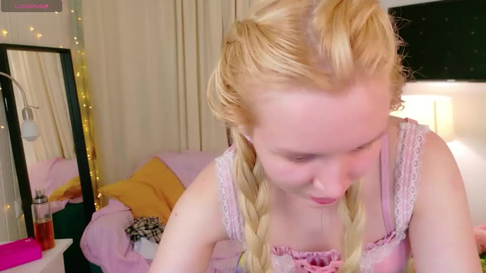tinasiner Adult Chat September 8, 2026