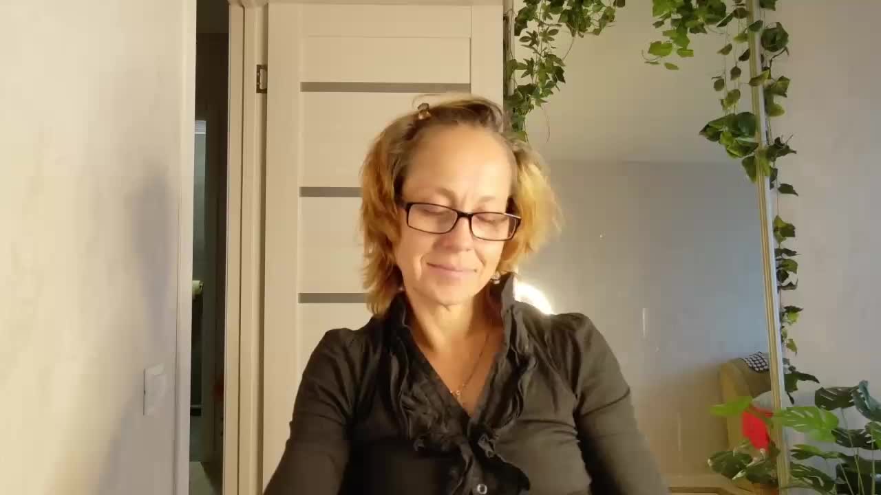 LioraWeiss Adult Chat September 8, 2026