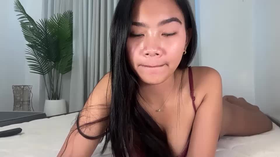 angel_petite07 Adult Chat September 8, 2026