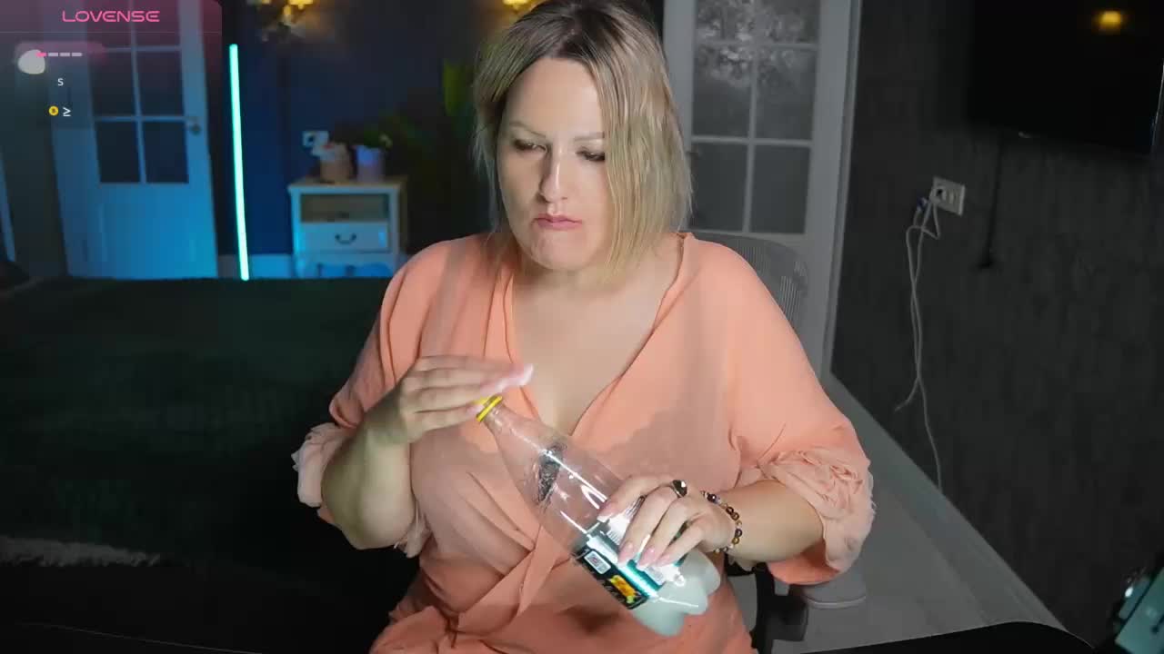 MariemLui Adult Chat September 8, 2026