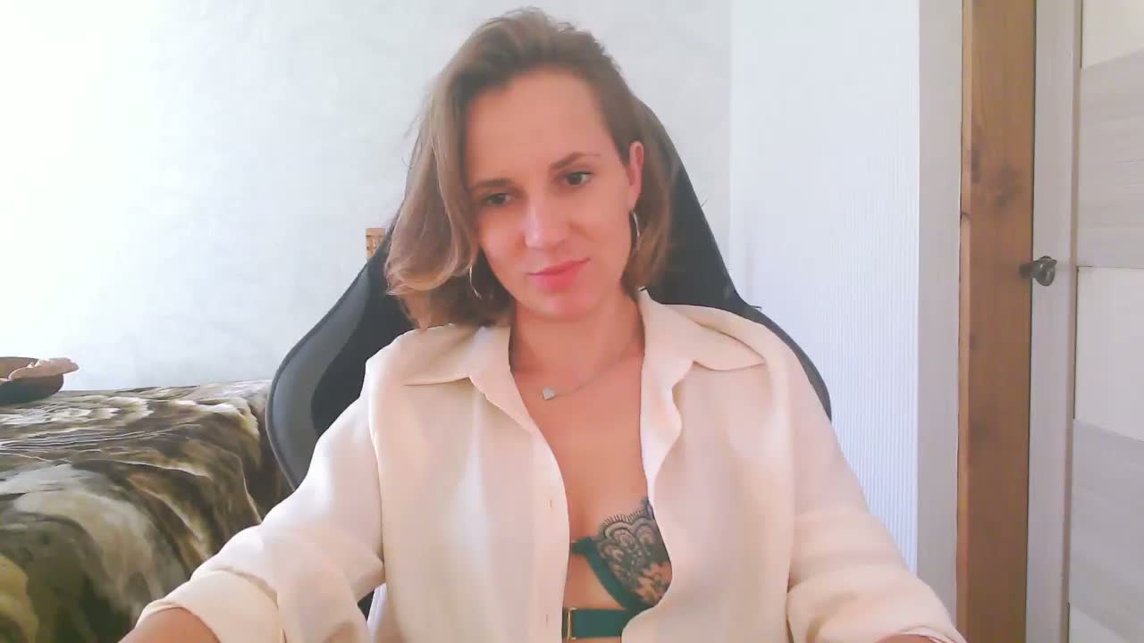 CristaQ Adult Chat September 8, 2026