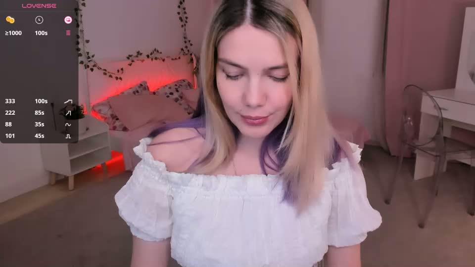 ashley_swan Adult Chat September 9, 2026