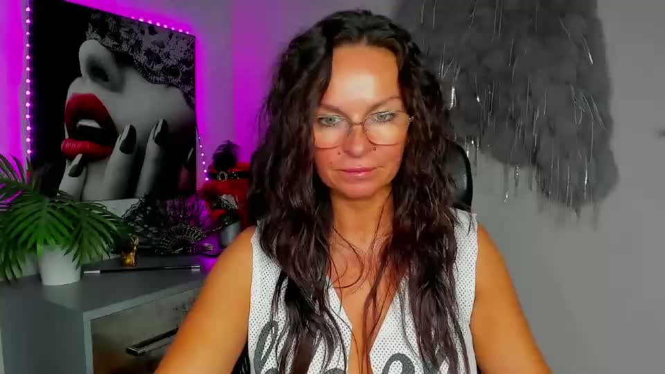 helen_79 Adult Chat September 9, 2026