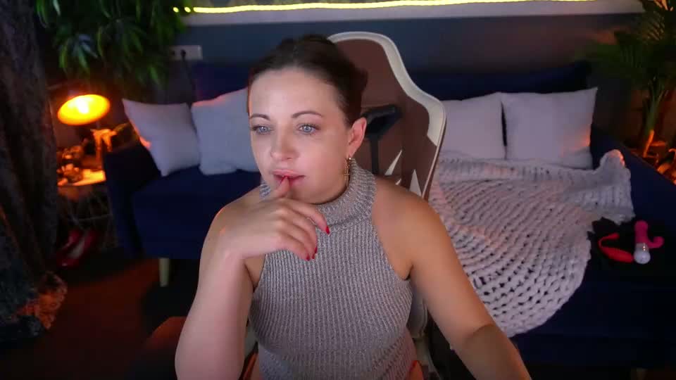 dafni_mon Adult Chat September 9, 2026
