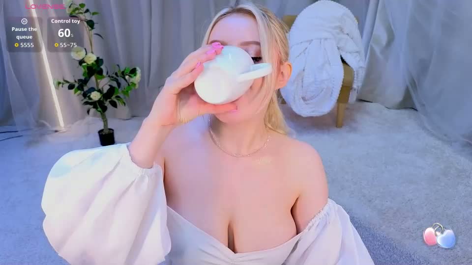 oliviabr0wn Adult Chat September 9, 2026