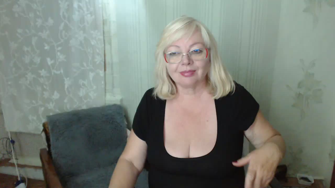EvelynLoveShy Adult Chat September 11, 2026
