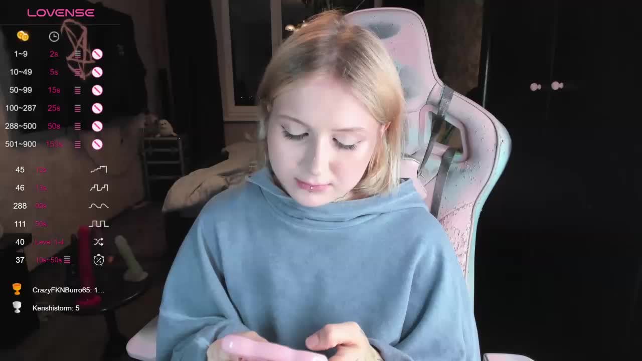 goth-bimbo Adult Chat September 11, 2026