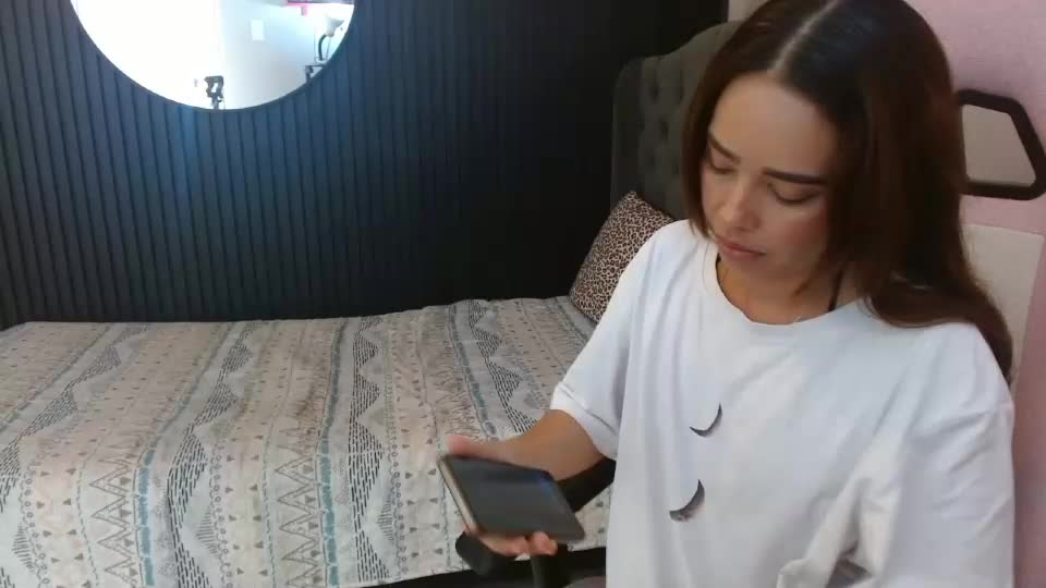 naomis_36 Adult Chat September 11, 2026