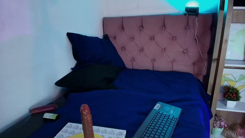 iris_roses Adult Chat September 11, 2026