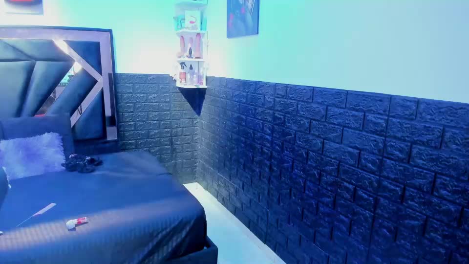 valen_cute22 Adult Chat September 11, 2026