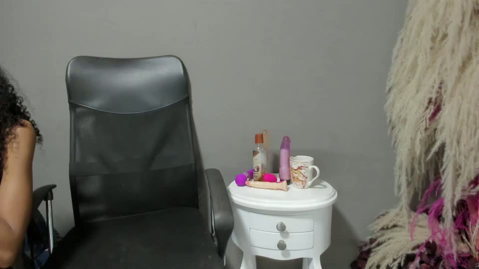 scarlet_glow Adult Chat September 11, 2026