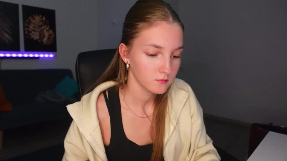 agelina_summer Adult Chat September 11, 2026