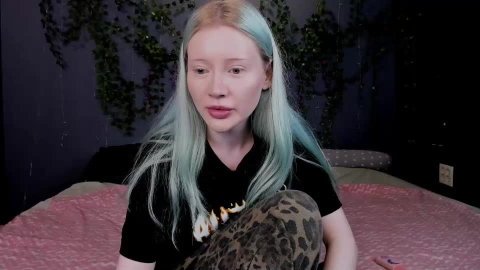 lillie_berry Adult Chat September 12, 2026