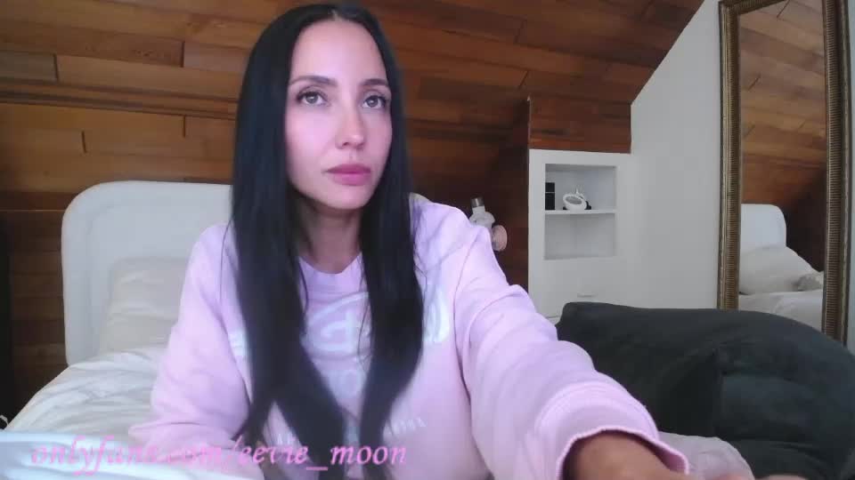 eevie_moon Adult Chat September 12, 2026