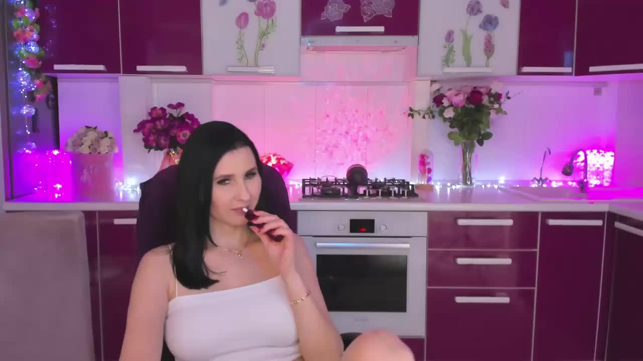Olivija2020 Adult Chat September 12, 2026