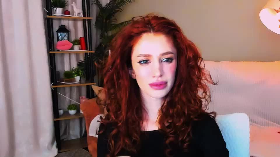 christinaconteeree Adult Chat September 12, 2026