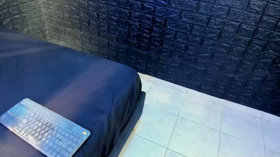 valen_cute22 Adult Chat September 12, 2026