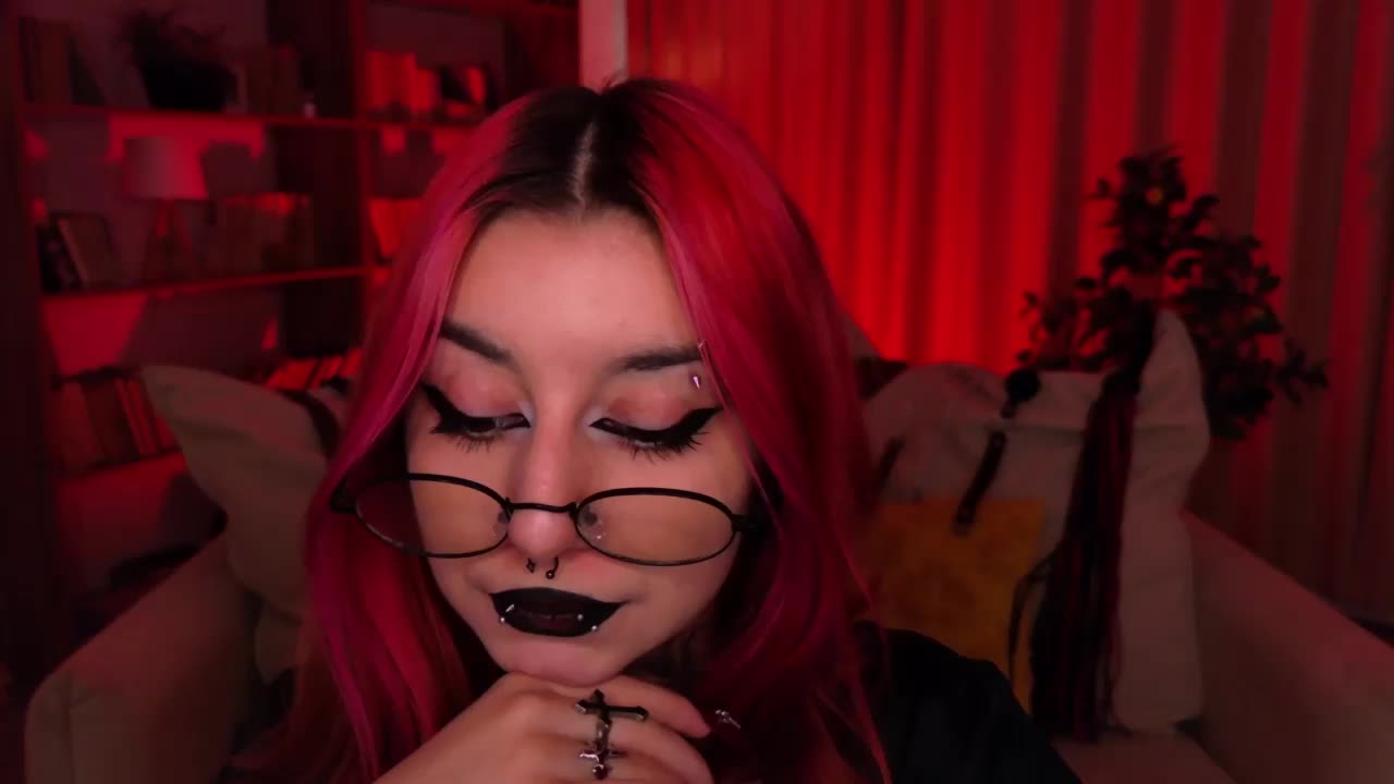 MistressMarcelline Adult Chat September 12, 2026
