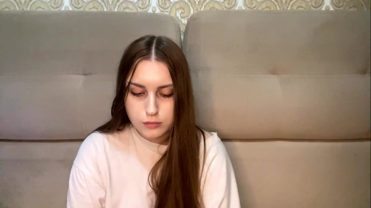 EmelineVayda Adult Chat September 13, 2026