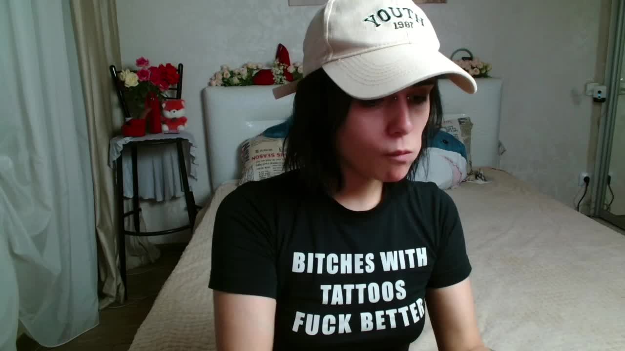 TheSluttyFox Adult Chat September 13, 2026