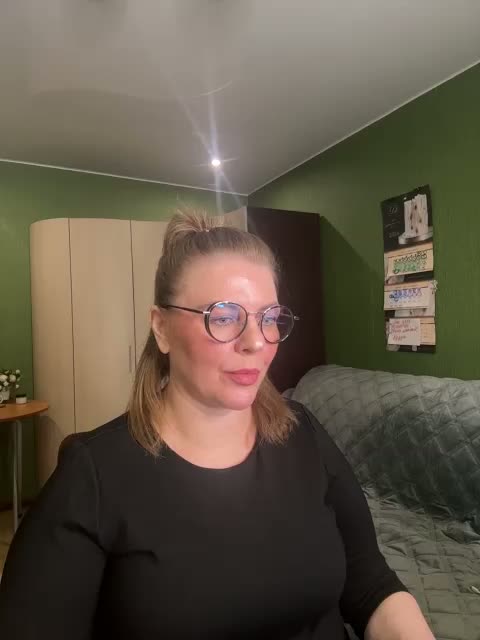Veronika_Gold Adult Chat September 13, 2026