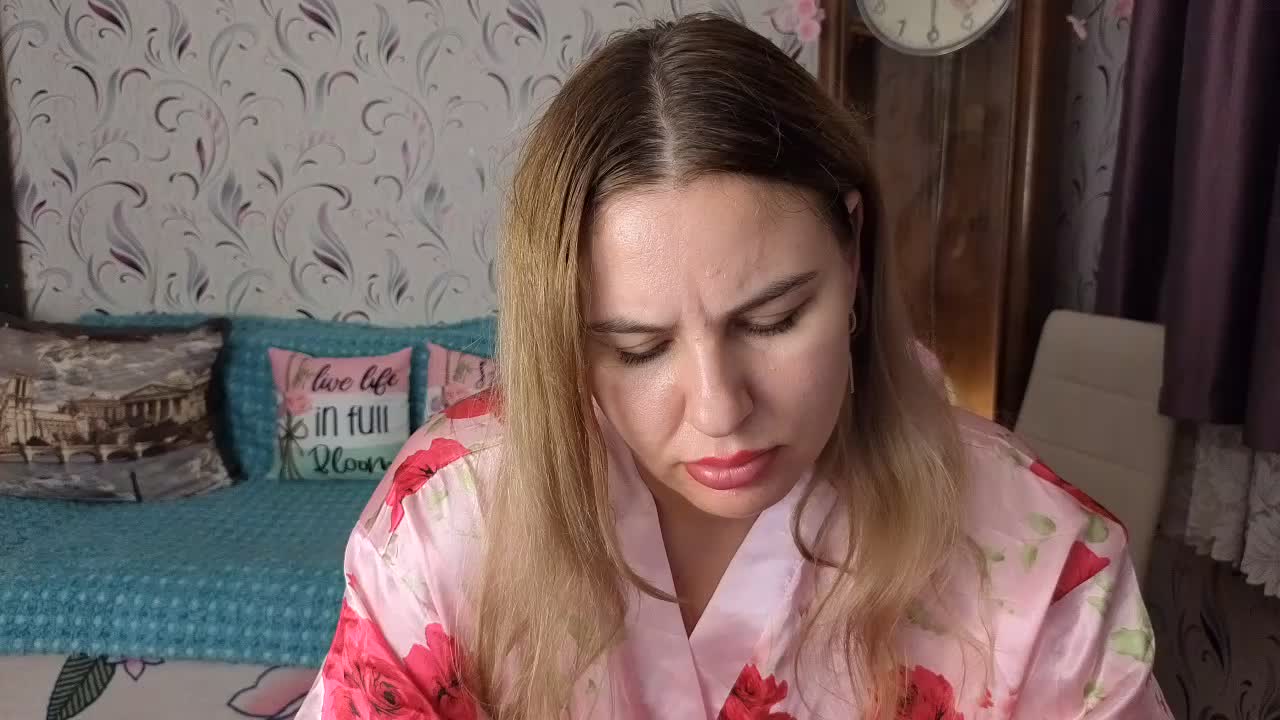 AvaQueen Adult Chat September 13, 2026
