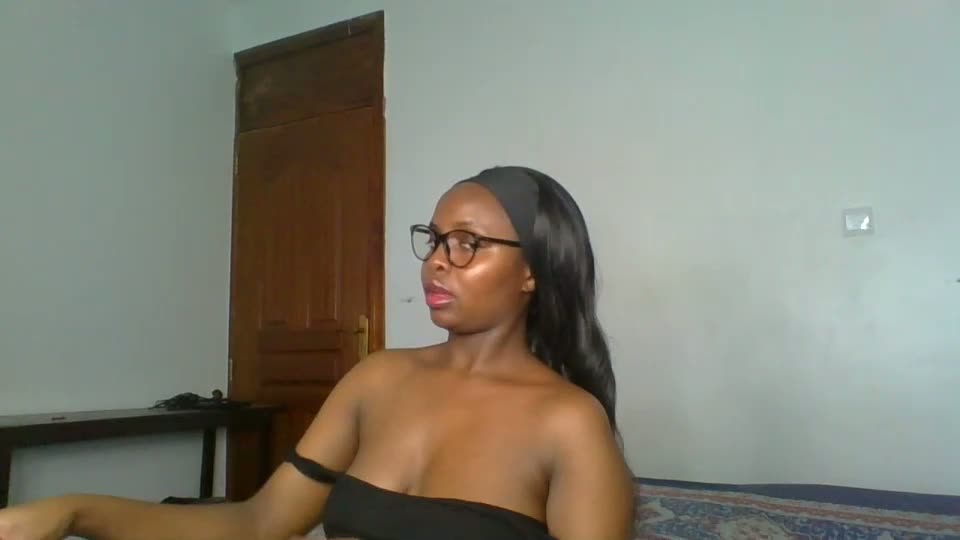 peach_ebonny Adult Chat September 13, 2026