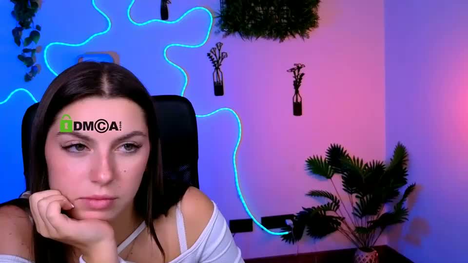 aria_glow Adult Chat September 13, 2026