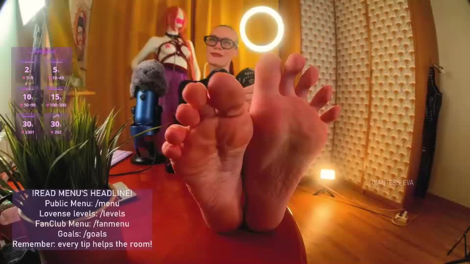 giantess_eva Adult Chat September 14, 2026