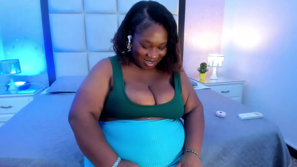 treisyvixen Adult Chat September 13, 2026