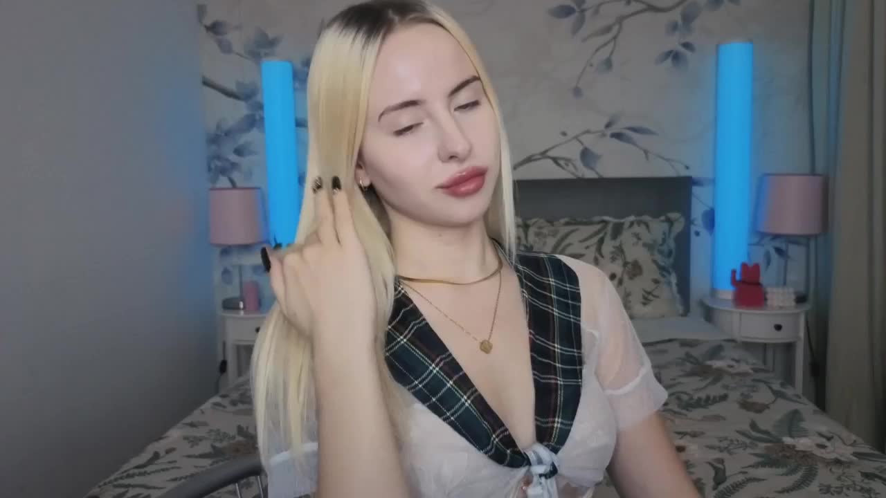 Bella-crazyy Adult Chat September 13, 2026