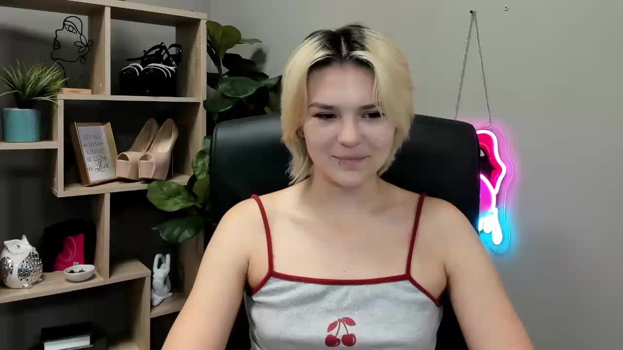 SweetLilyxo Adult Chat September 13, 2026