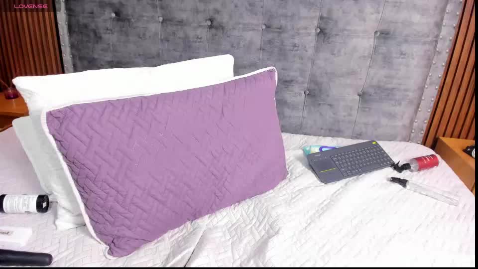 nicole_vega18 Adult Chat September 14, 2026