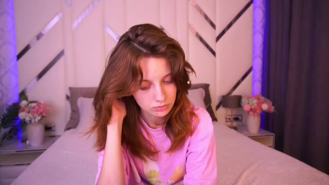 CuteeFoxy Adult Chat September 14, 2026