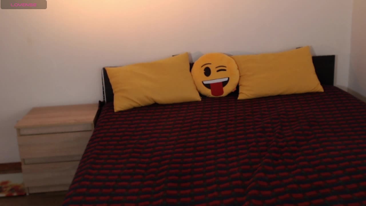 ValeriaFoxx Adult Chat September 14, 2026